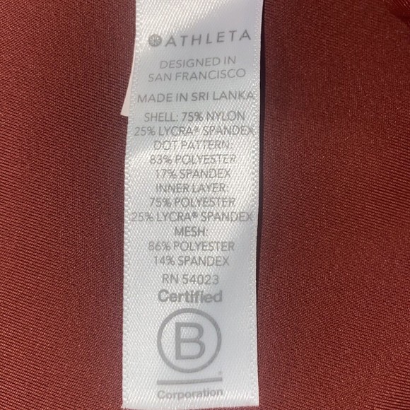 ATHLETA Ultimate Colorblock 7/8 Tight Legging Red Orange Perforated Size Small - Picture 10 of 10